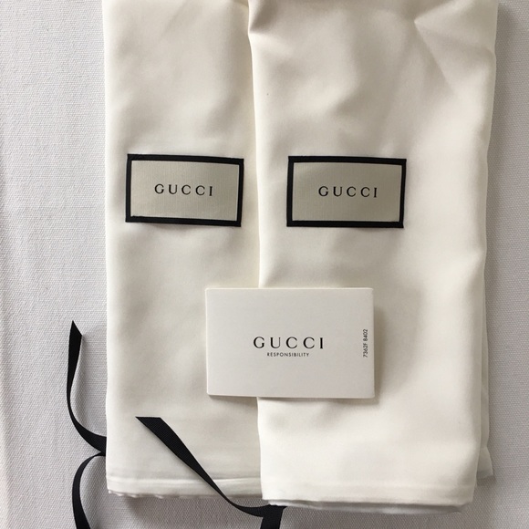 Gucci satin boots with embroidered dragons. - Picture 7 of 8